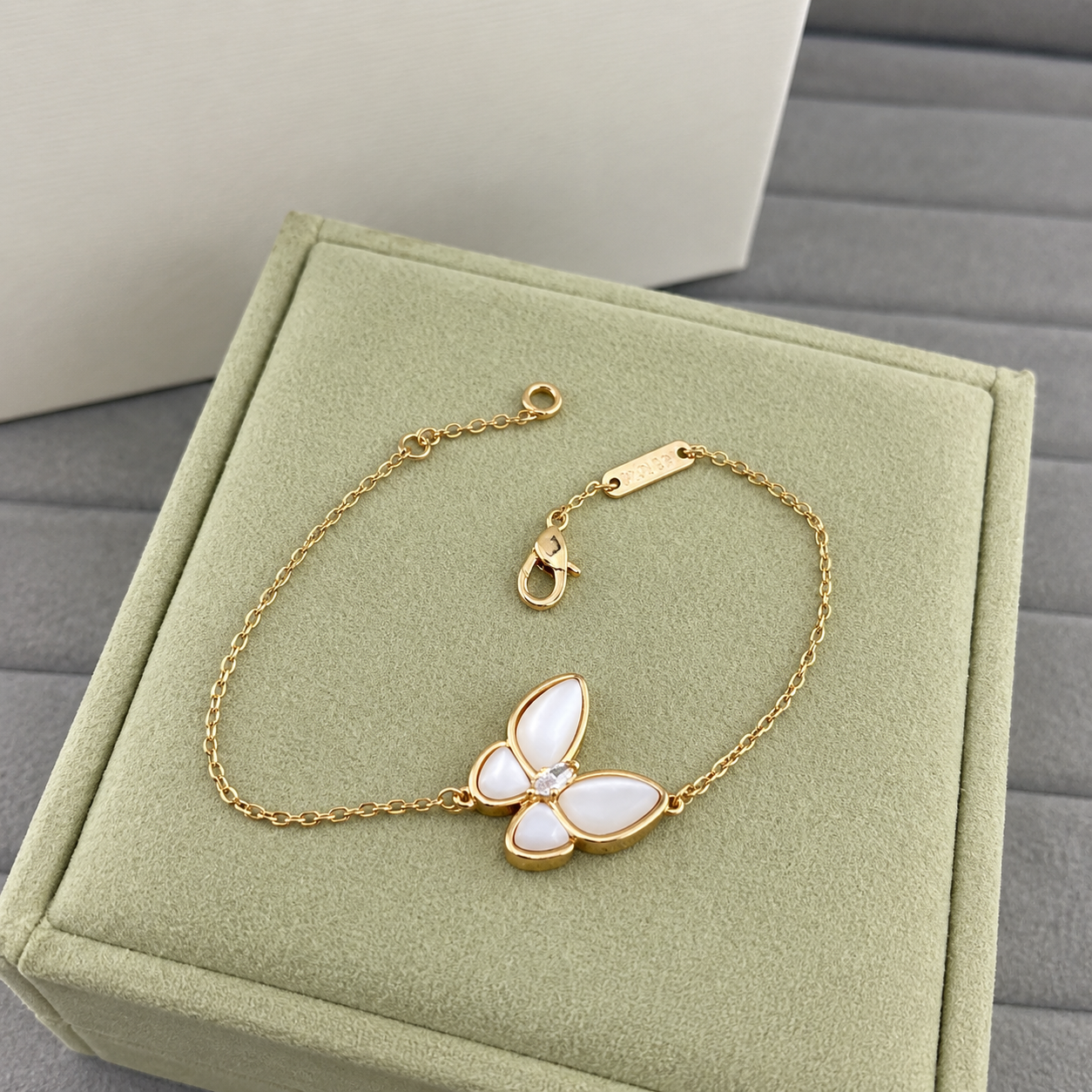 Mother of Pearl Butterfly Chain Bracelet