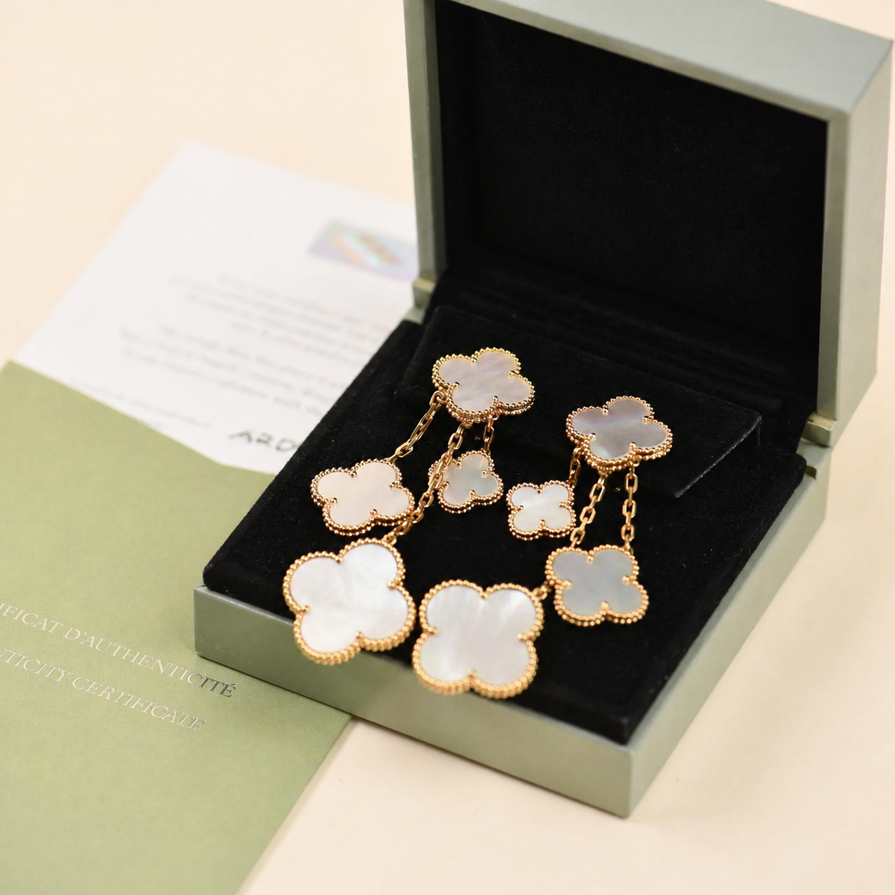Magic Alhambra Mother Of Pearl Four Motifs Earrings