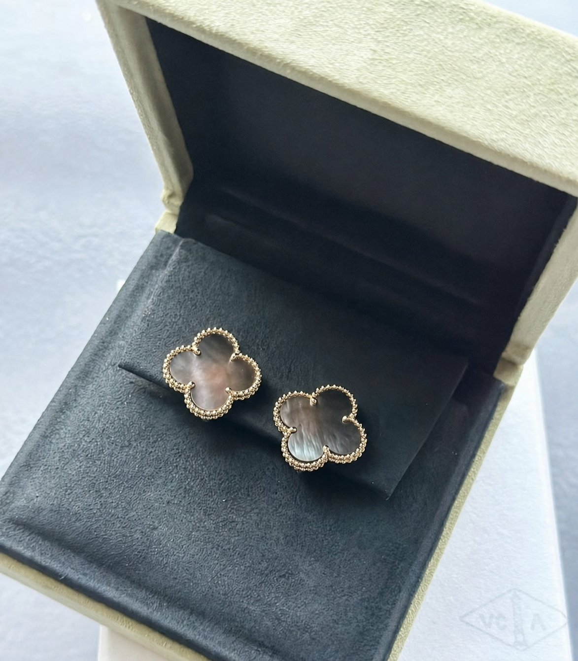 Vintage Alhambra Grey Earrings
