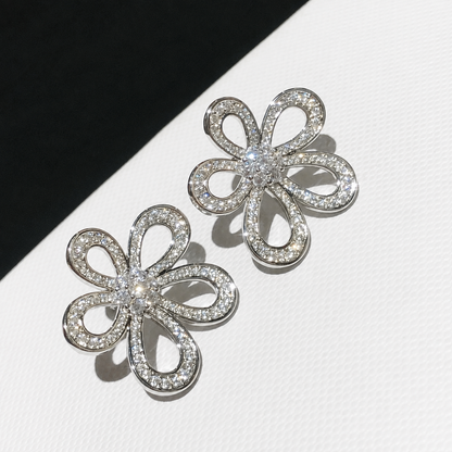 Flowerlace Pavé Diamonds Earrings