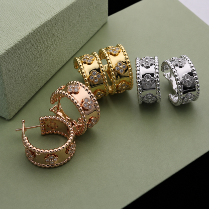 Perlée Clovers Diamonds Hoop Earrings