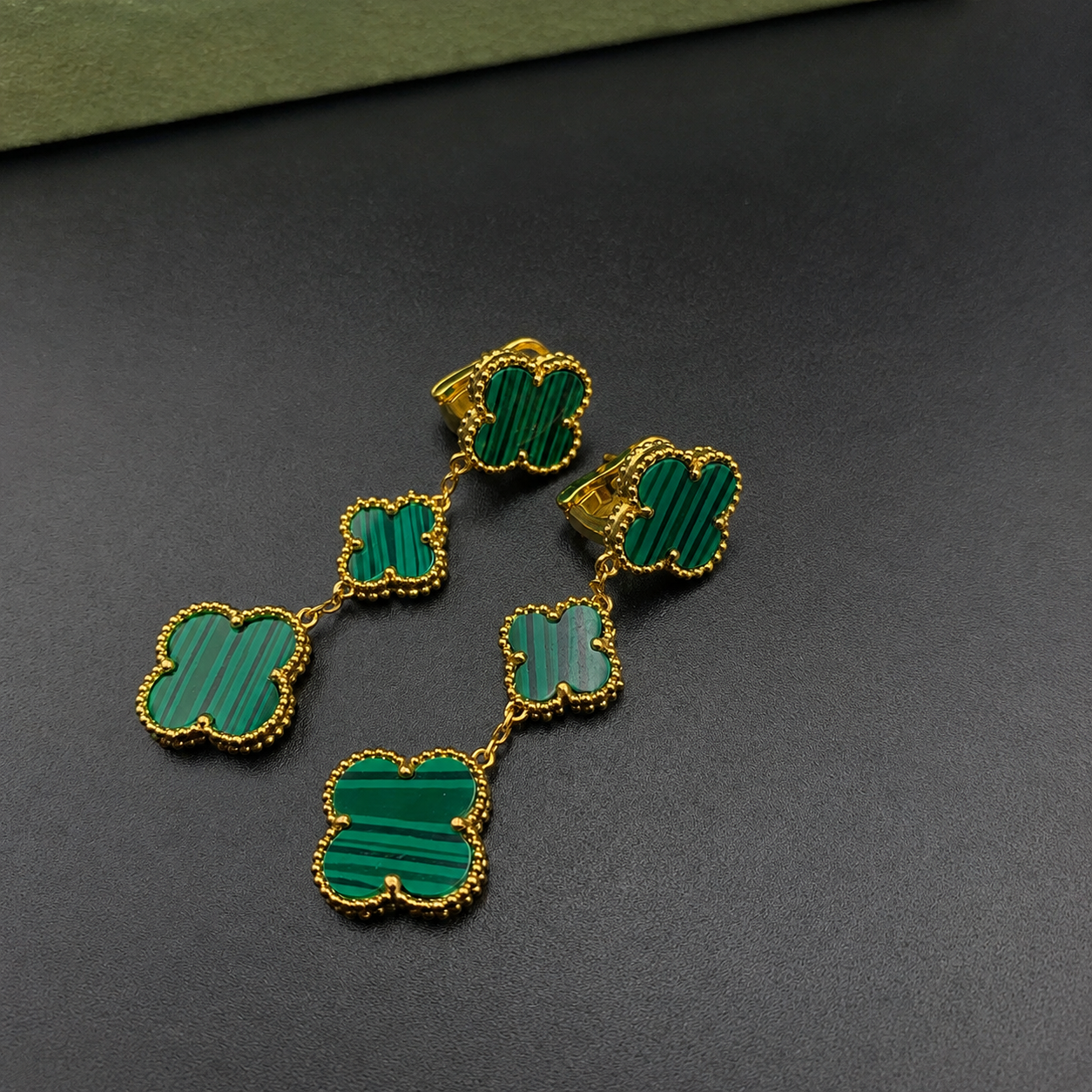 Magic Malachite 3 Motifs Clover Earrings