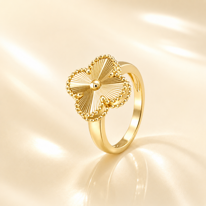 Vintage Clover Guilloche Ring