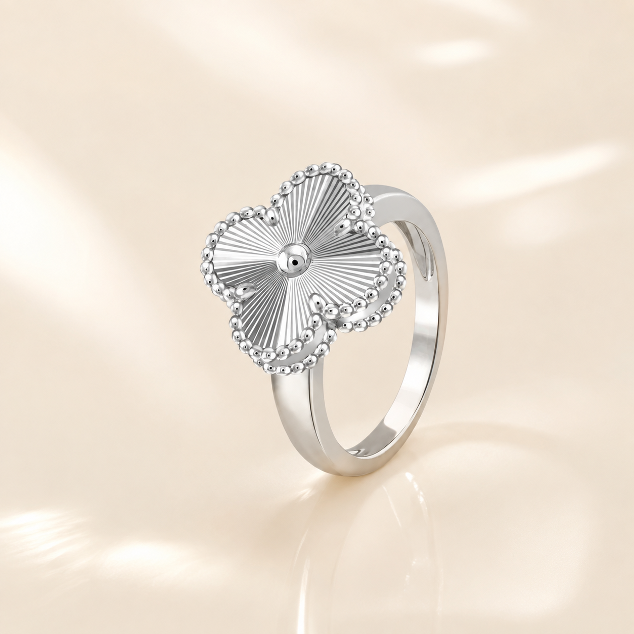 Vintage Clover Guilloche Ring