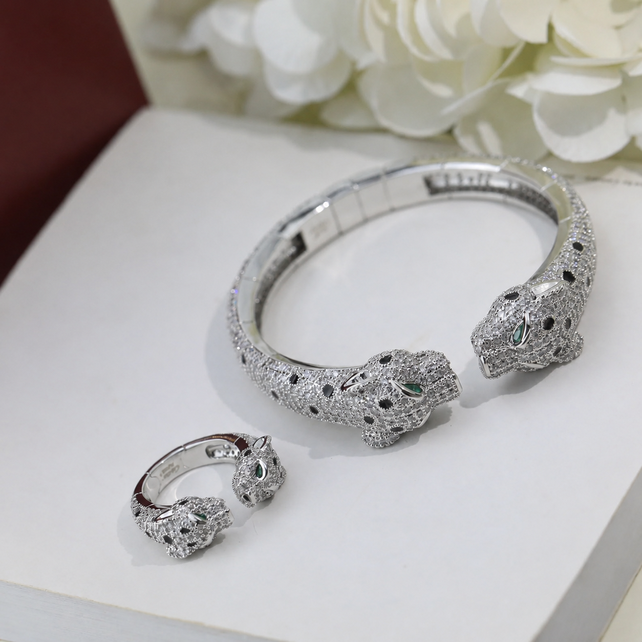 Panthère Pavé Bracelet