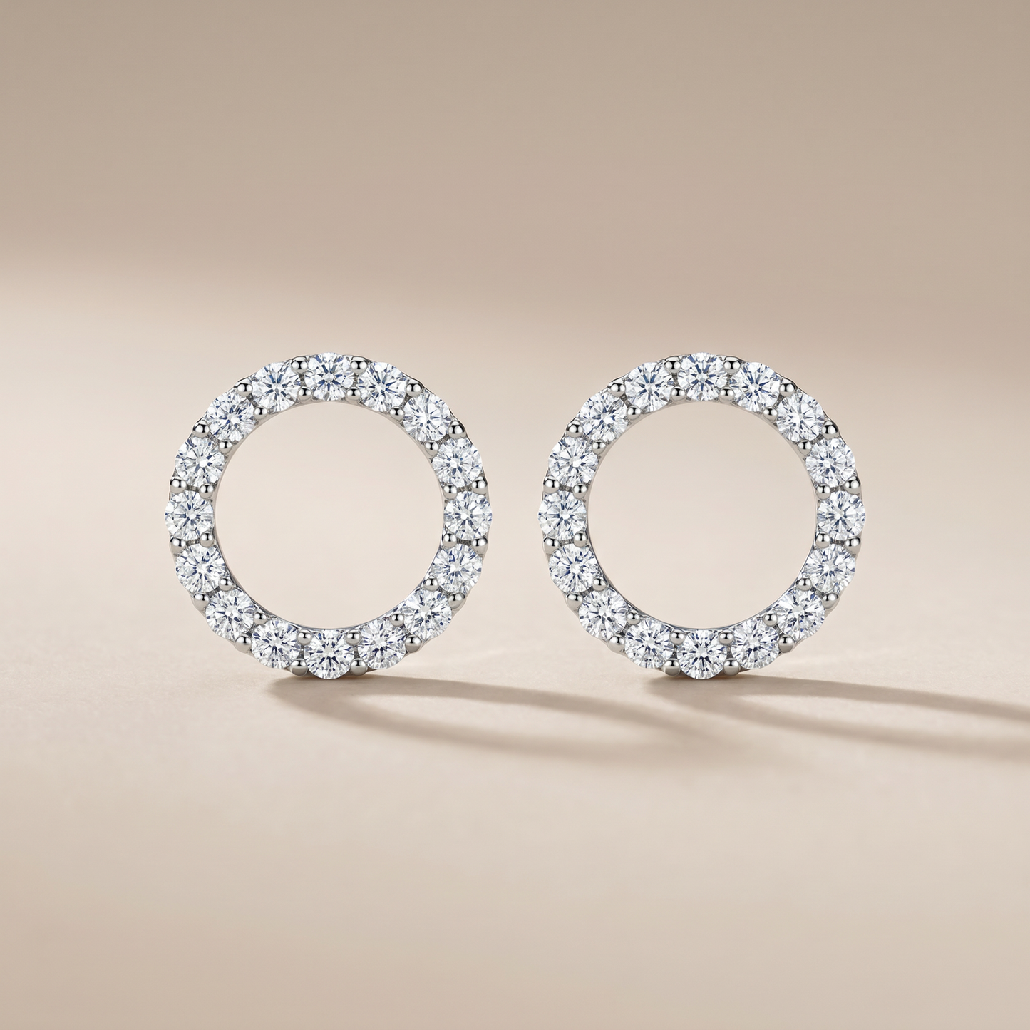 Circle Pavé Diamonds Earrings