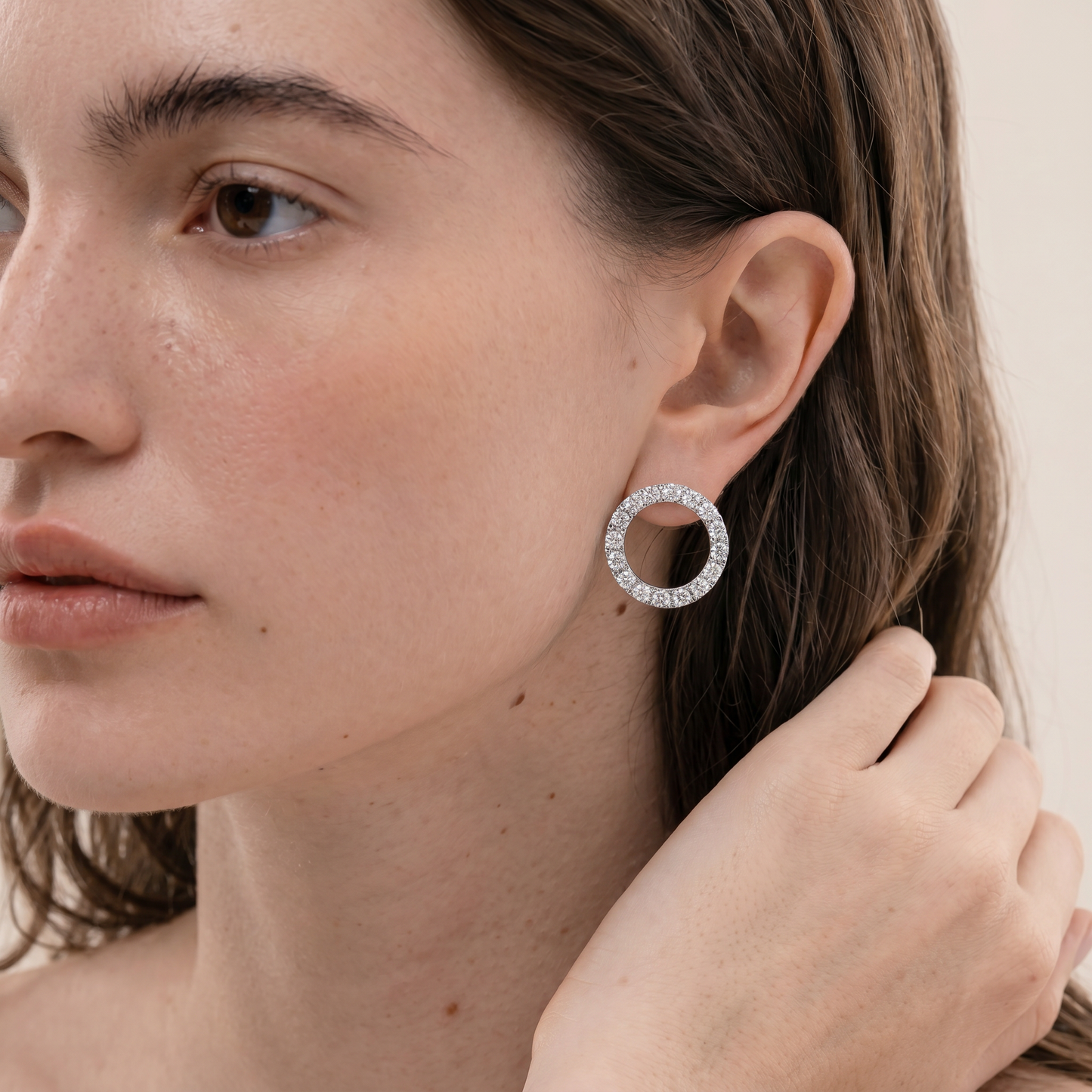Circle Pavé Diamonds Earrings
