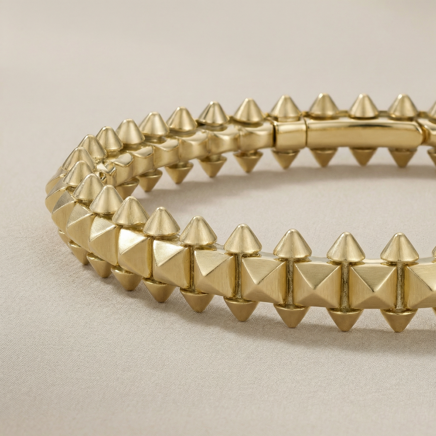 Clash De Bracelet