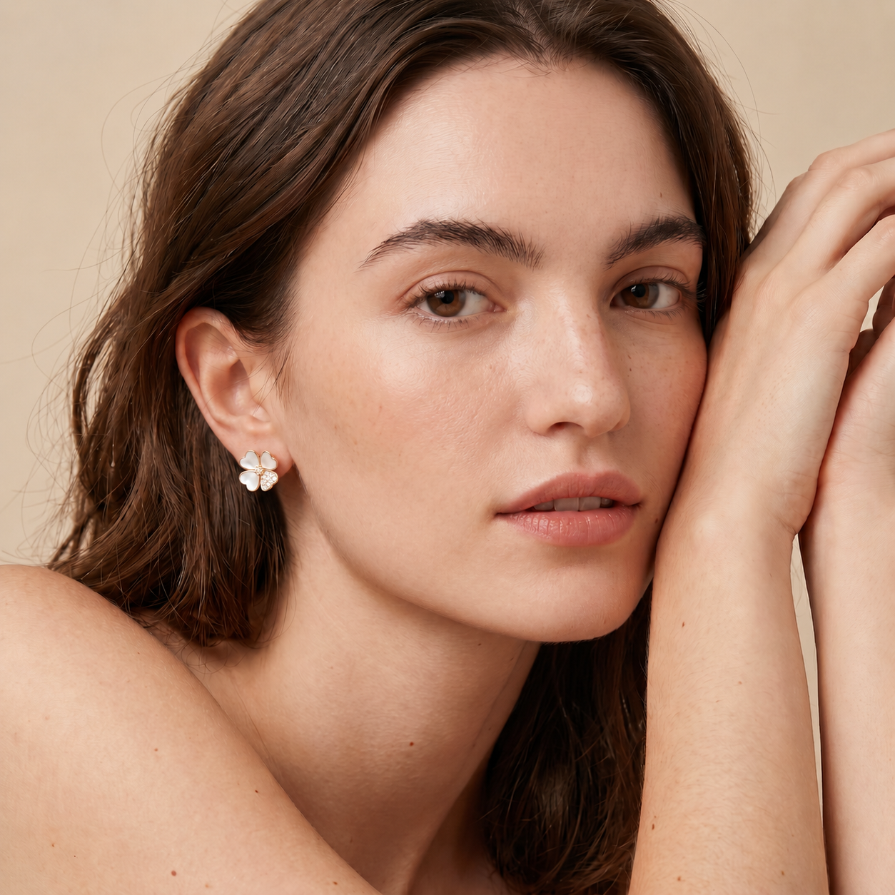 Cosmos Pavé Diamonds Medium Earrings