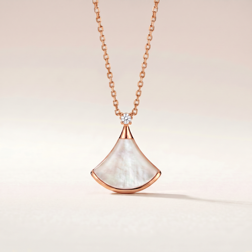 Divas' Dream White Arc 1 Diamond Pendant Necklace