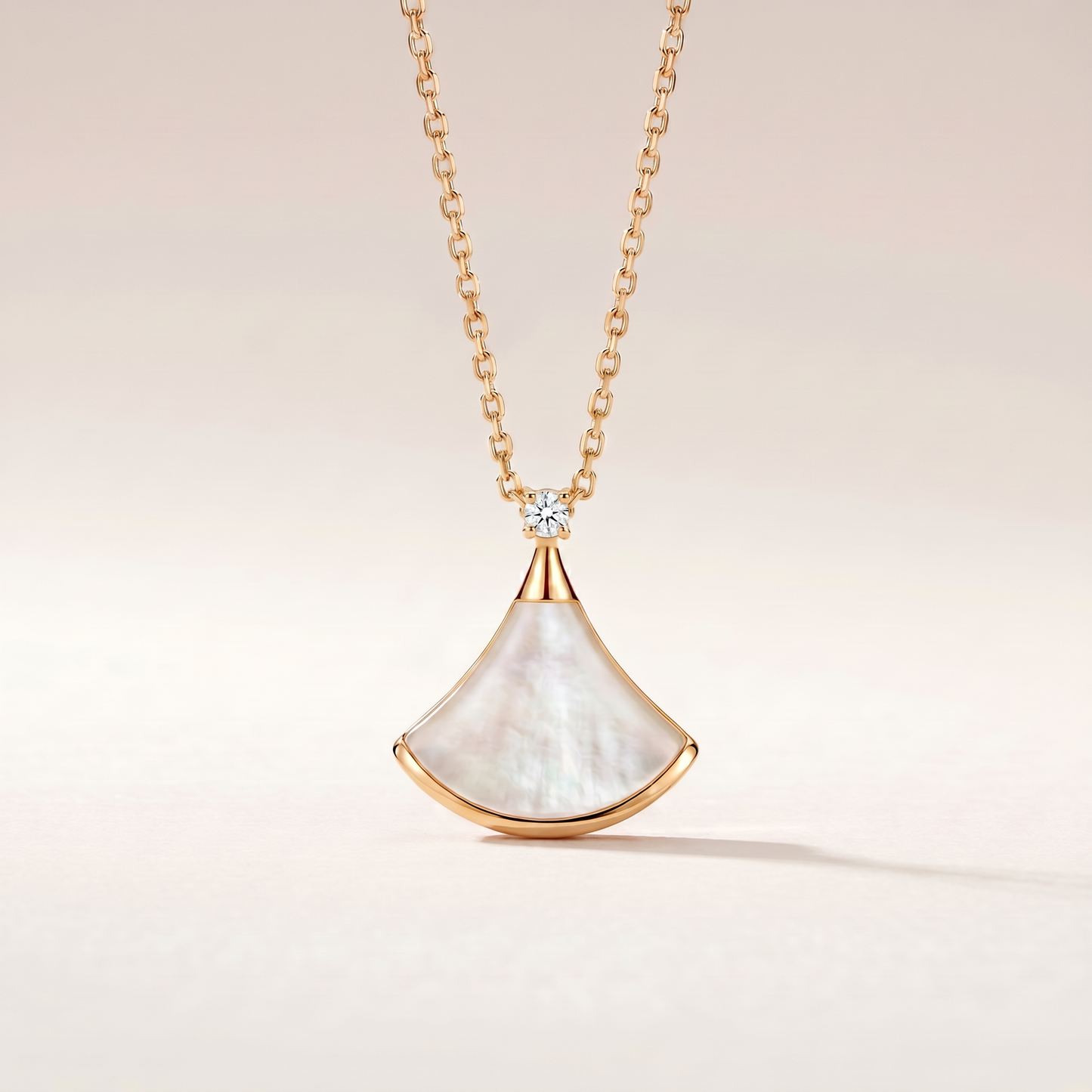 Divas' Dream White Arc 1 Diamond Pendant Necklace