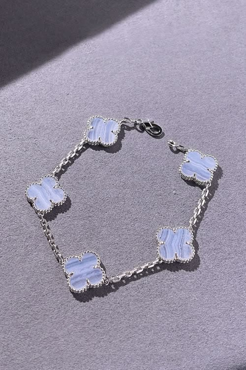 Vintage 5 Motifs Chalcedony Clover Bracelet