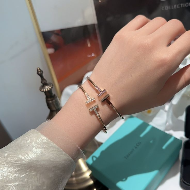 T Wire Pavé Small Bracelet