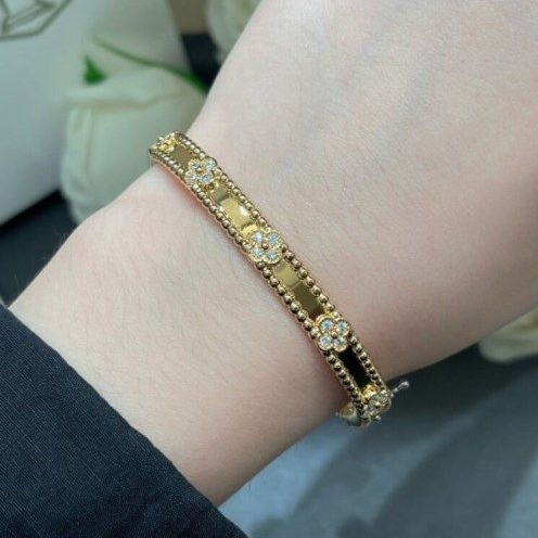 Perlée Sweet Clovers Pavé Bracelet