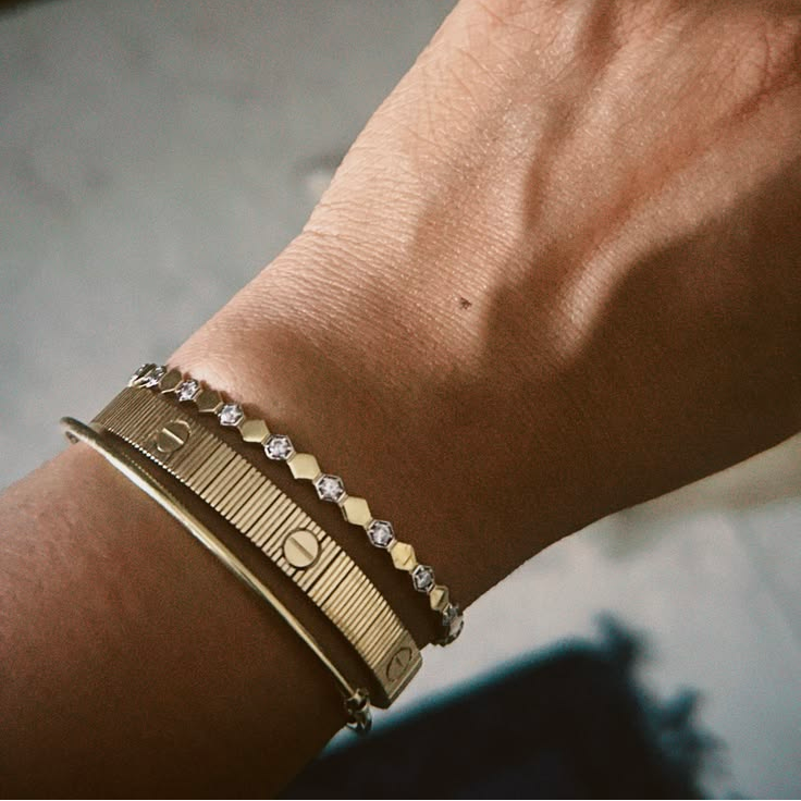 Love Ribbed Screw Accent Bracelet
