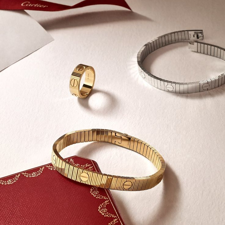 Love Ribbed Screw Accent Bracelet