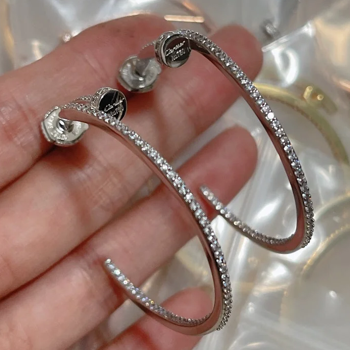 Juste Un Clou Pavé Diamonds Hoop Earrings