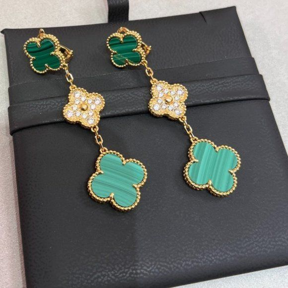 Magic Alhambra Malachite Three Motifs Clover Earrings