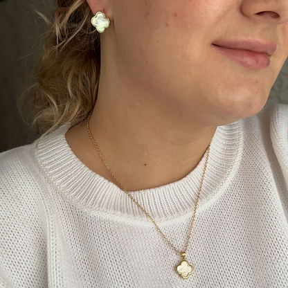 Vintage 1 Motif Mother of Pearl Earrings