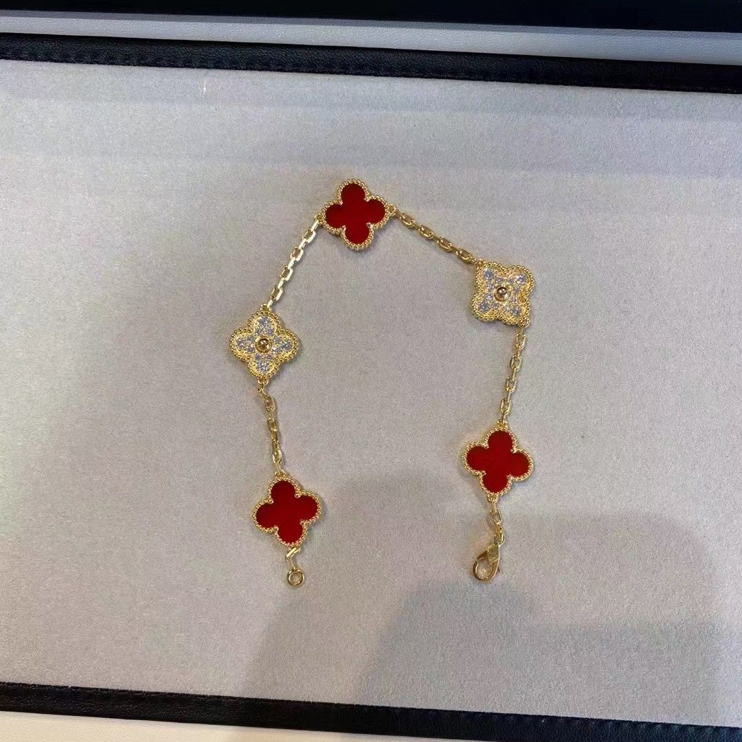 Vintage Five-Motif Red Stone Mix Bracelet