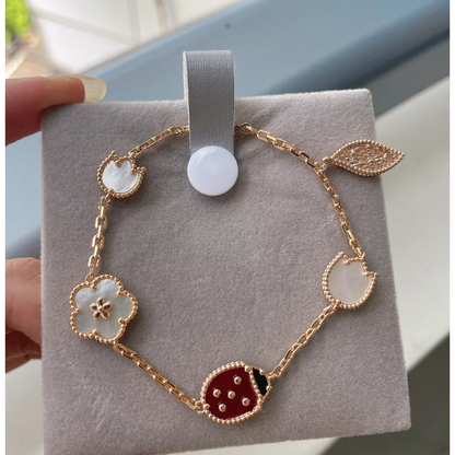 Lucky Carnelian Clover Bracelet 5 Motifs
