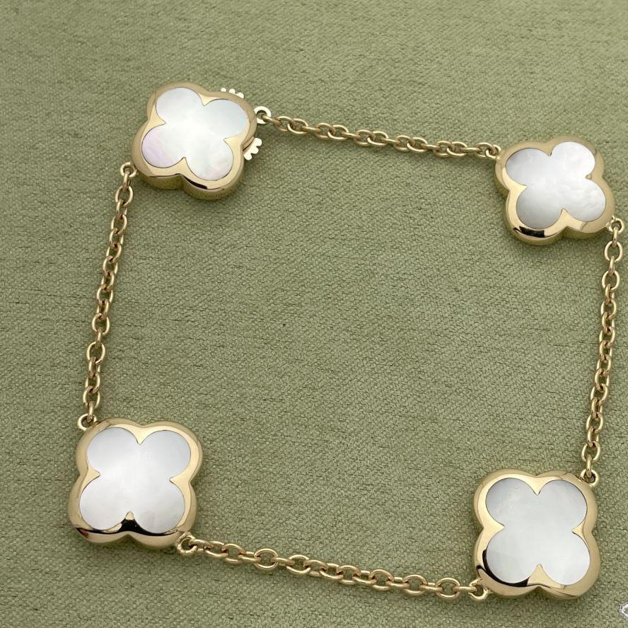 Mother of Pearl Clover Bracelet 4 Motifs