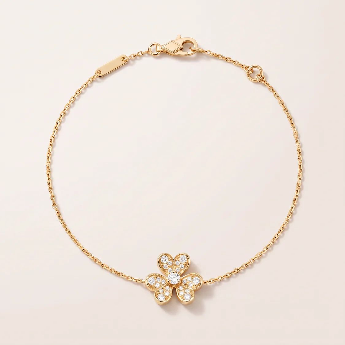 Frivole Pavé Diamonds Bracelet