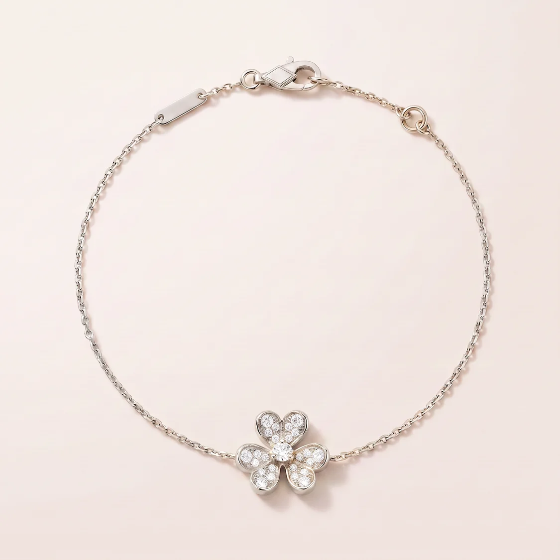 Frivole Pavé Diamonds Bracelet