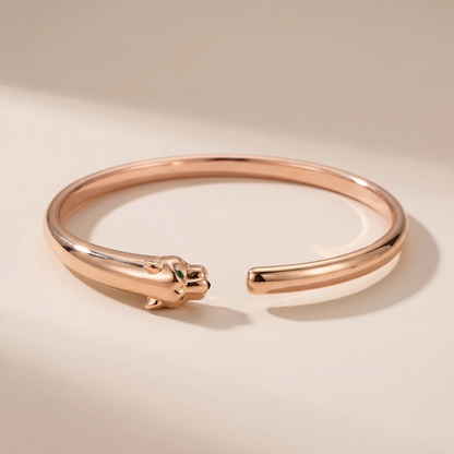 Panthère De Bracelet Graceful Strength