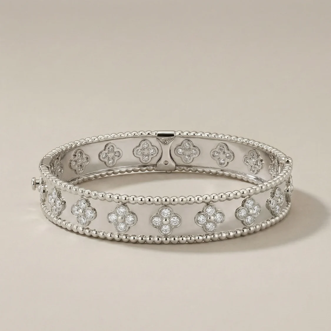 Perlée Clovers Small Pavé Bracelet