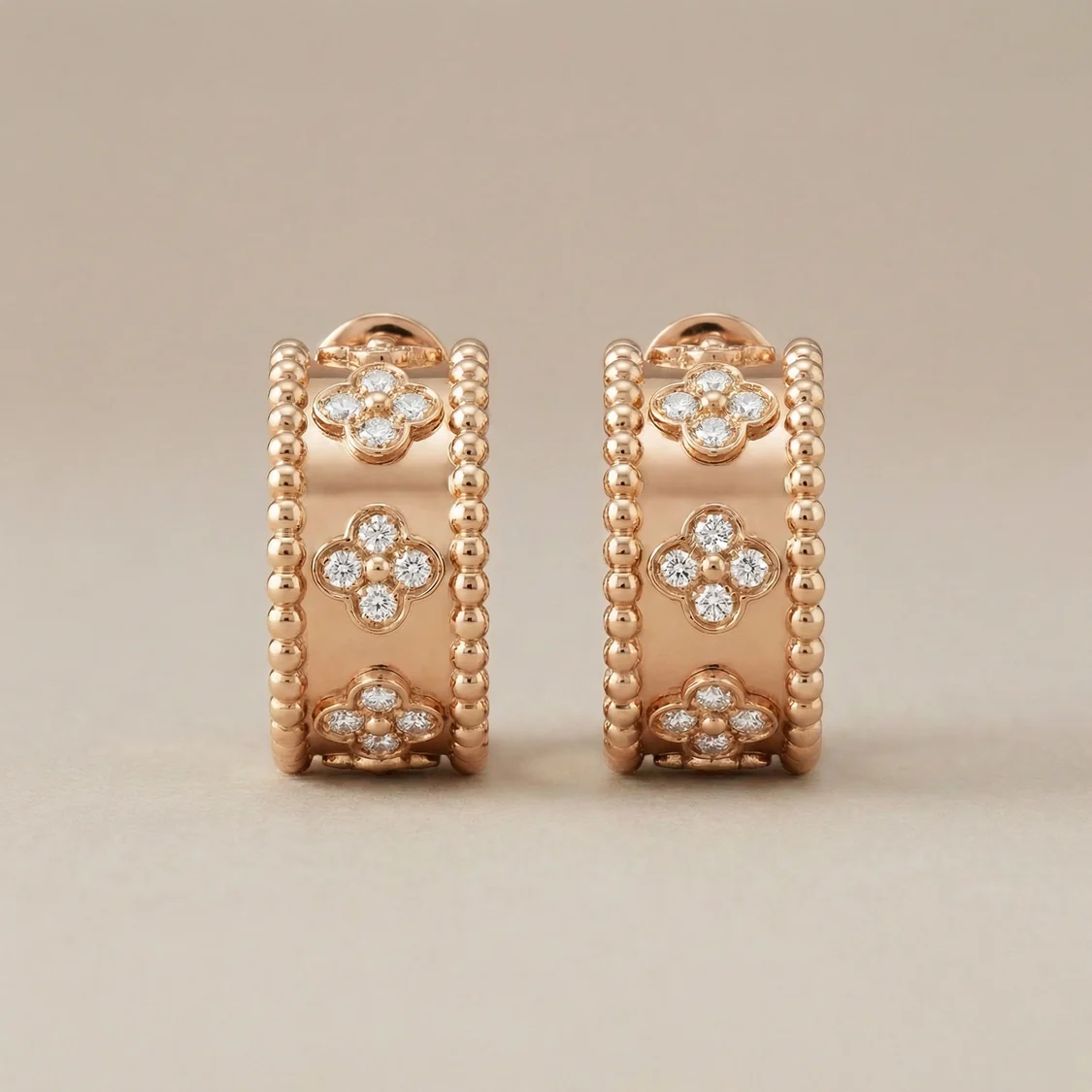 Perlée Clovers Diamonds Hoop Earrings
