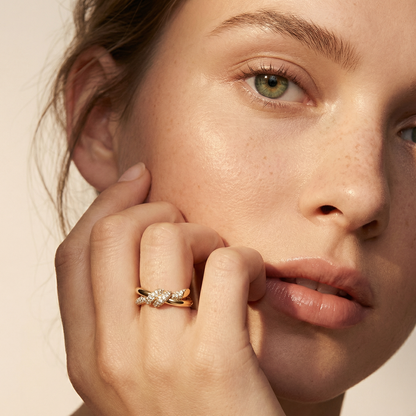Knot Double Row Pavé Diamonds Ring