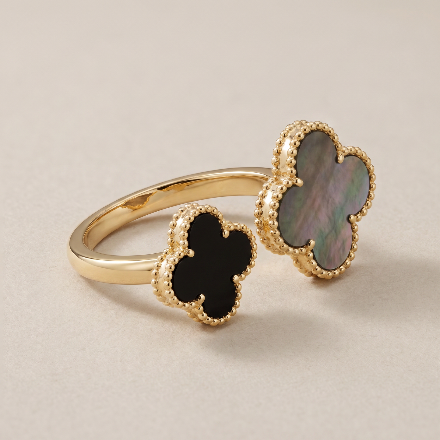 Magic Alhambra Clover Between The Finger Ring