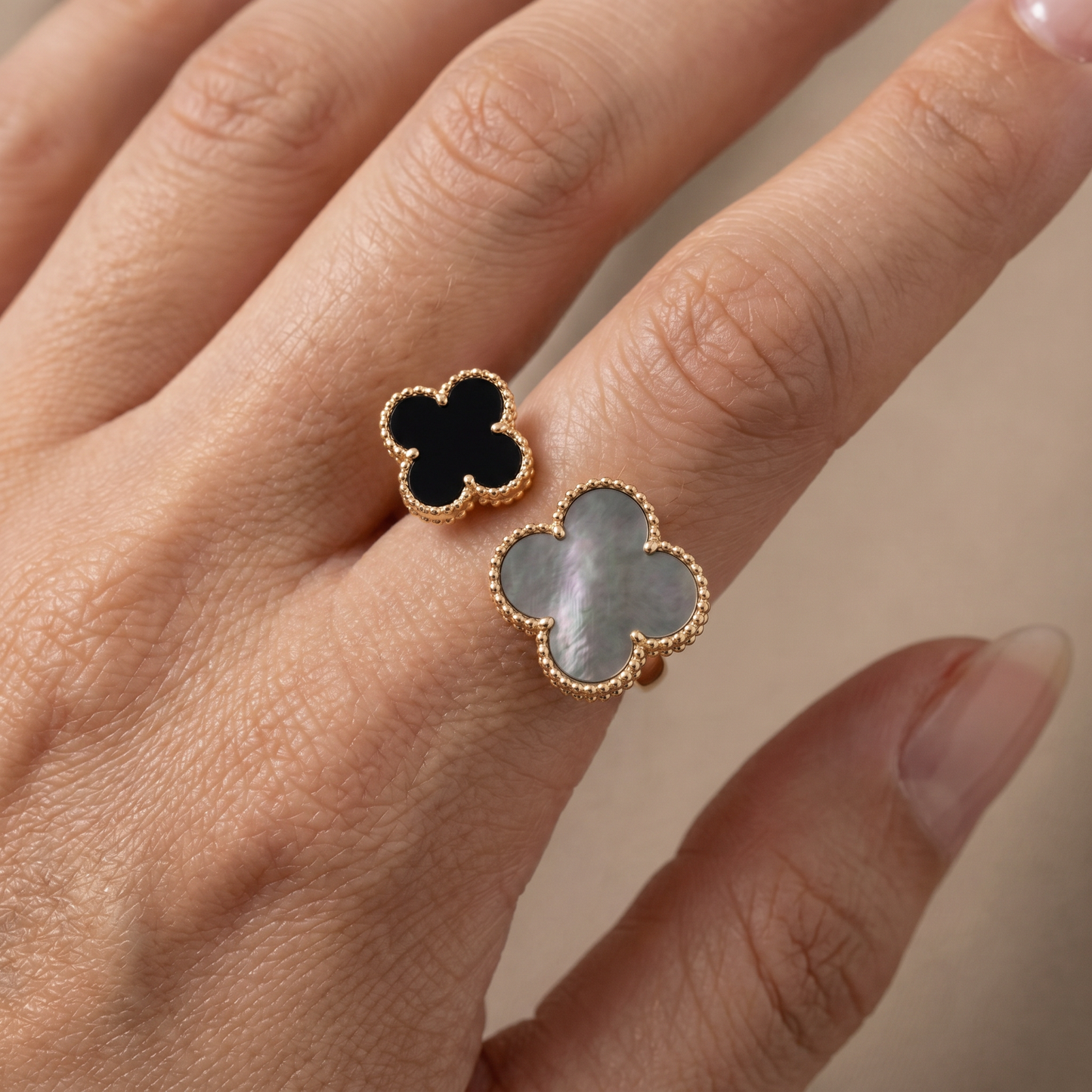 Magic Alhambra Clover Between The Finger Ring