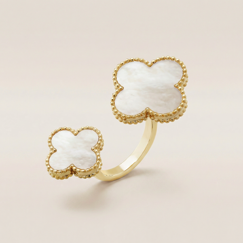 Magic Alhambra Mother Of Pearl Clover Ring