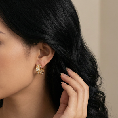 Perlée Clovers Diamonds Hoop Earrings