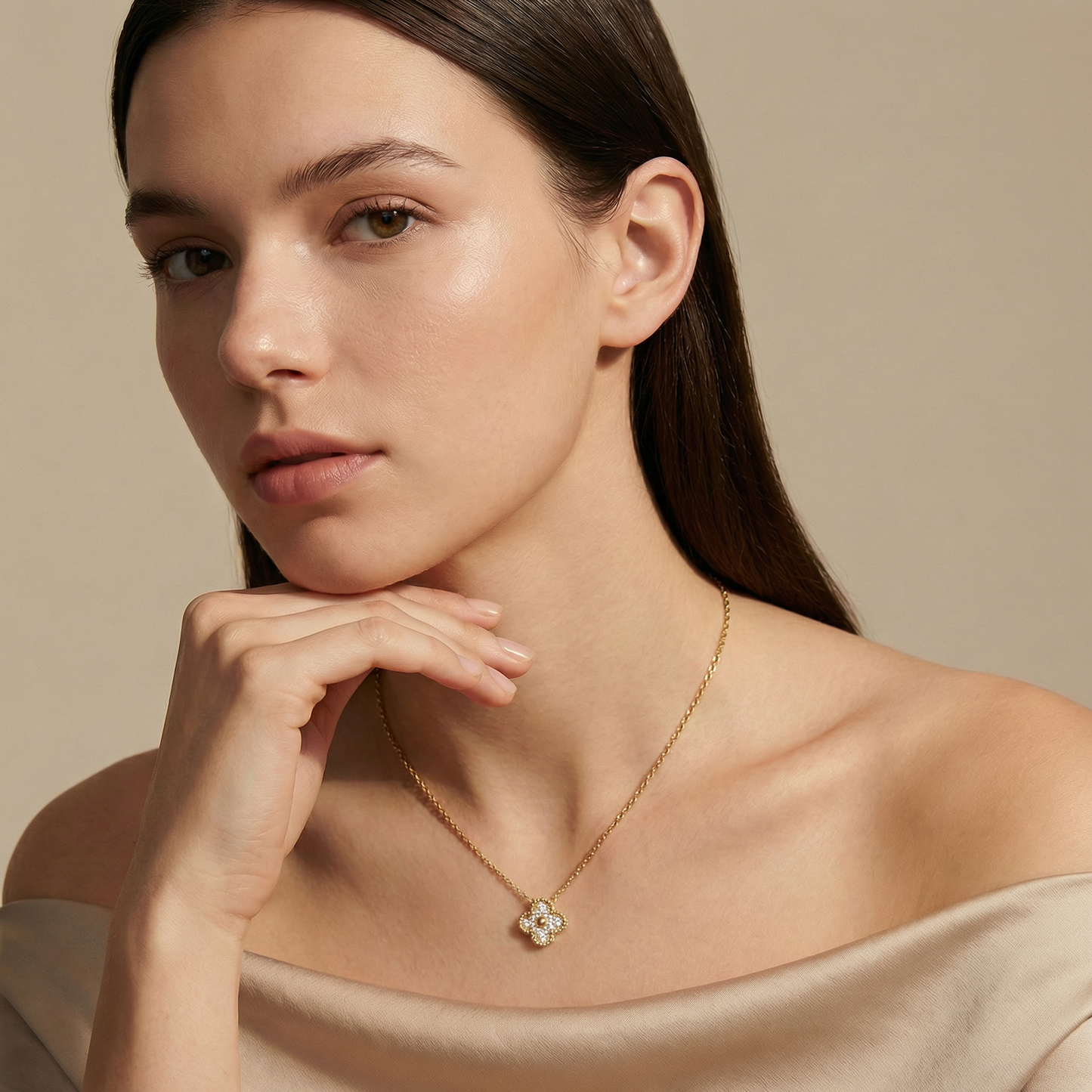 Sweet Alhambra Pavé Diamond Clover Necklace