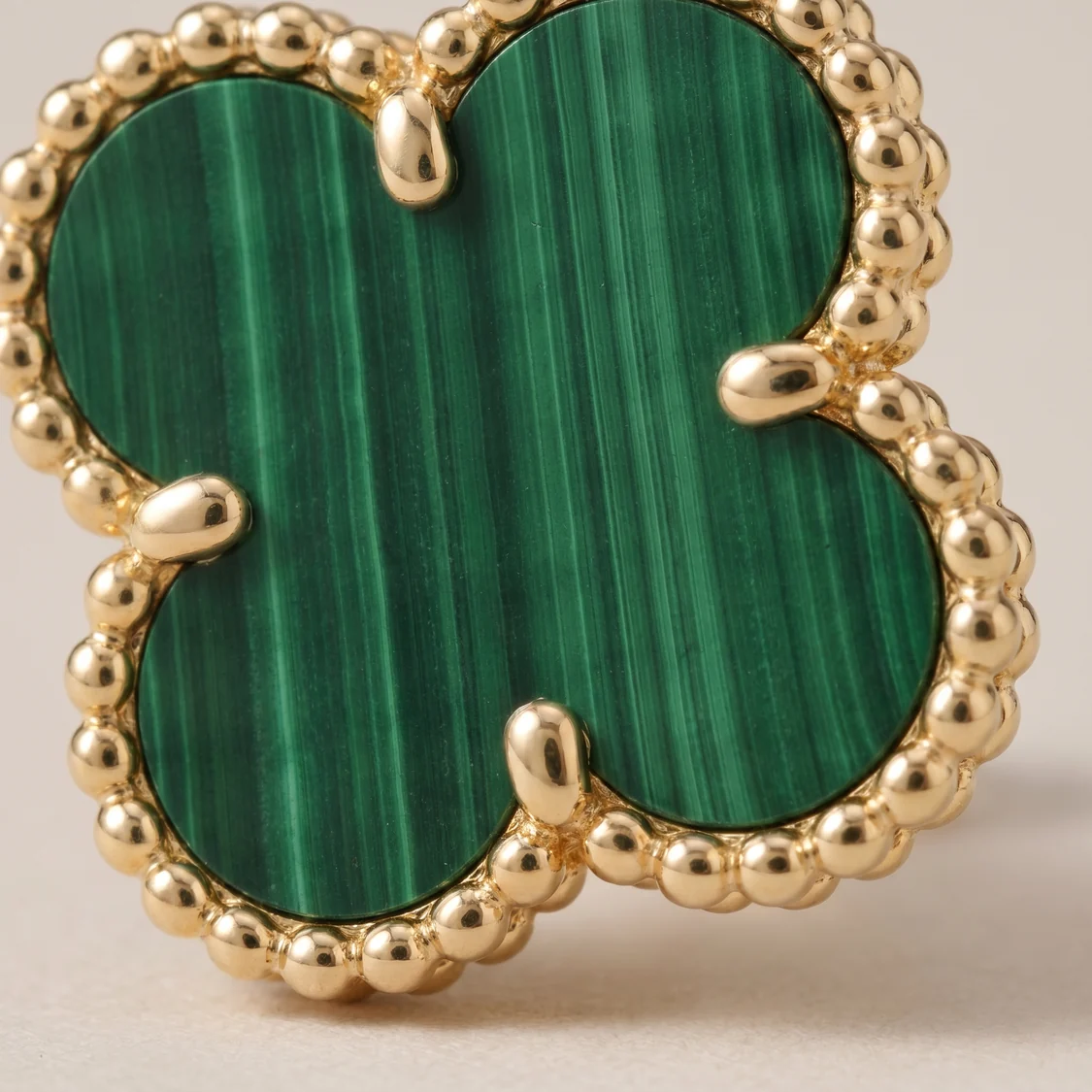 Vintage 1 Motif Malachite Earrings