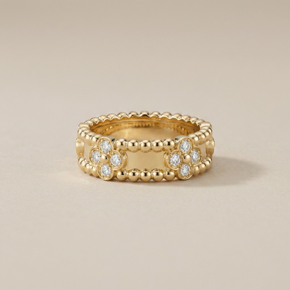 Wide Clover Perlée Diamonds Ring