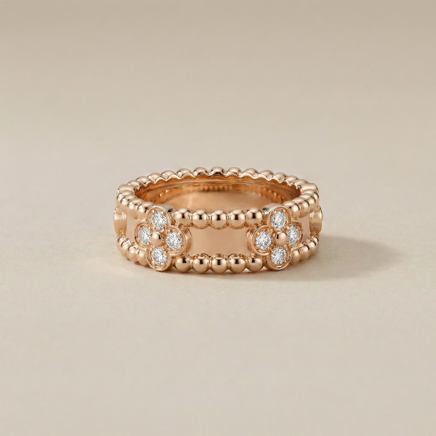 Wide Clover Perlée Diamonds Ring