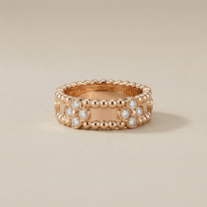 Wide Clover Perlée Diamonds Ring