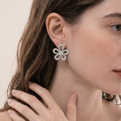Flowerlace Pavé Diamonds Earrings