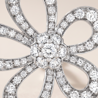 Flowerlace Pavé Diamonds Earrings