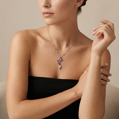 Folie Des Prés Floral Pendant Necklace