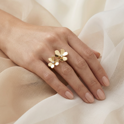 Frivole Between The Finger 4 Diamonds Ring