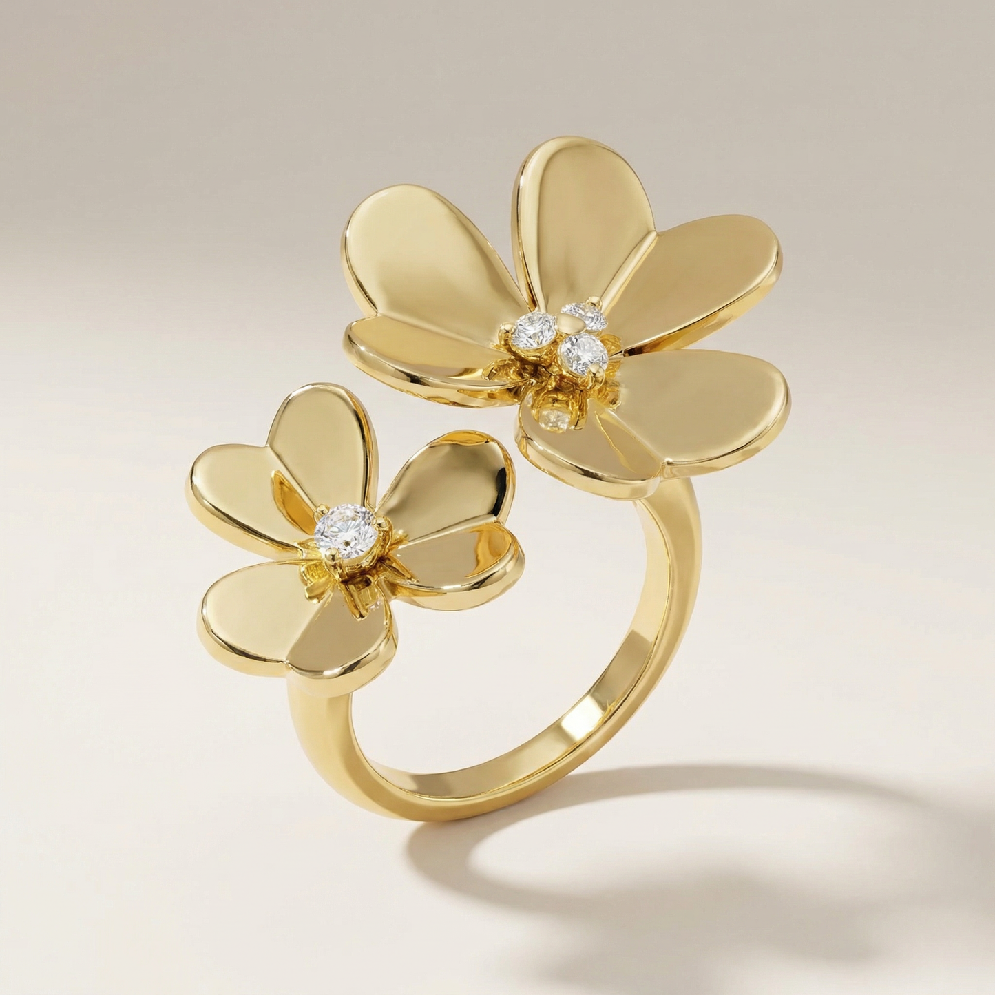 Frivole Between The Finger 4 Diamonds Ring
