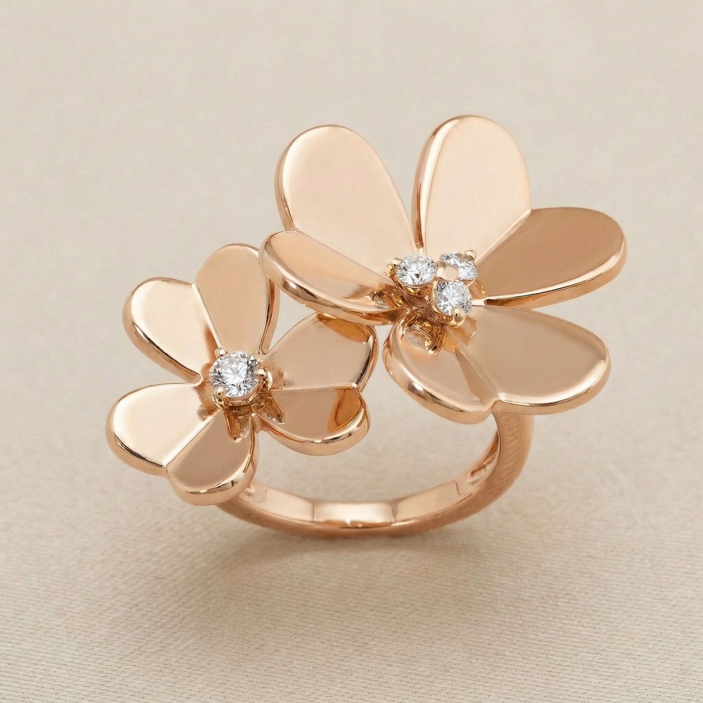 Frivole Between The Finger 4 Diamonds Ring