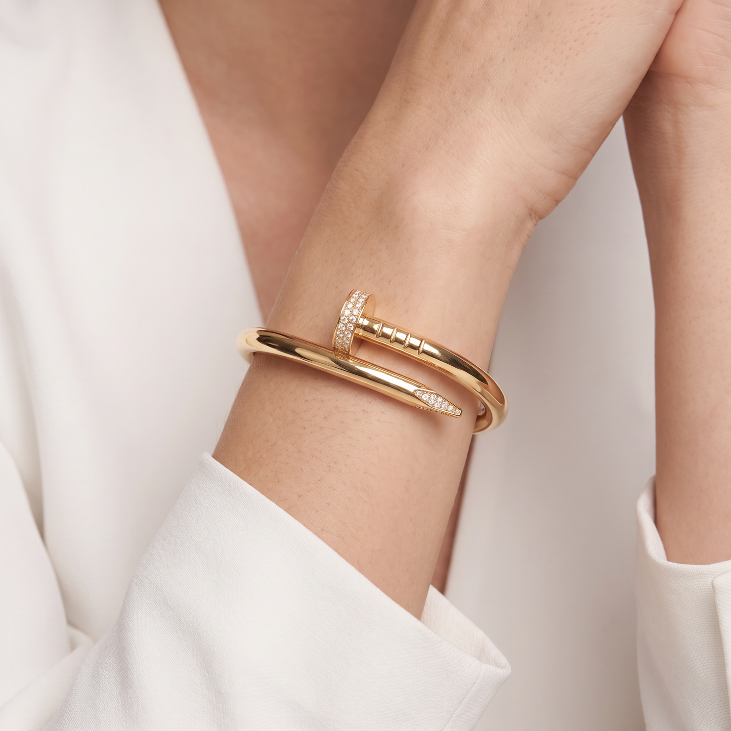 Juste Un Clou Large Pavé Diamonds Nail Bracelet
