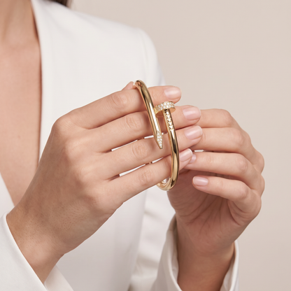 Juste Un Clou Large Pavé Diamonds Nail Bracelet