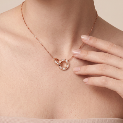 Love Circle Pavé Diamonds Link Necklace